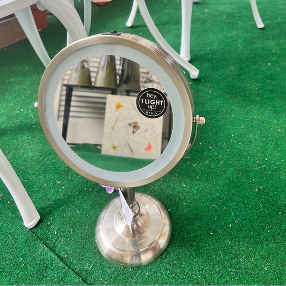 VANITY MIRROR - Picture 2 of 3